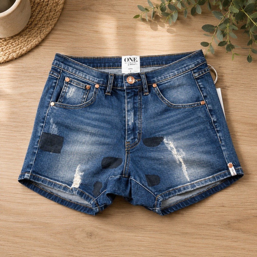 NWT One Teaspoon Denim Shorts Womens 26 Blue Distressed Frayed Cut Offs